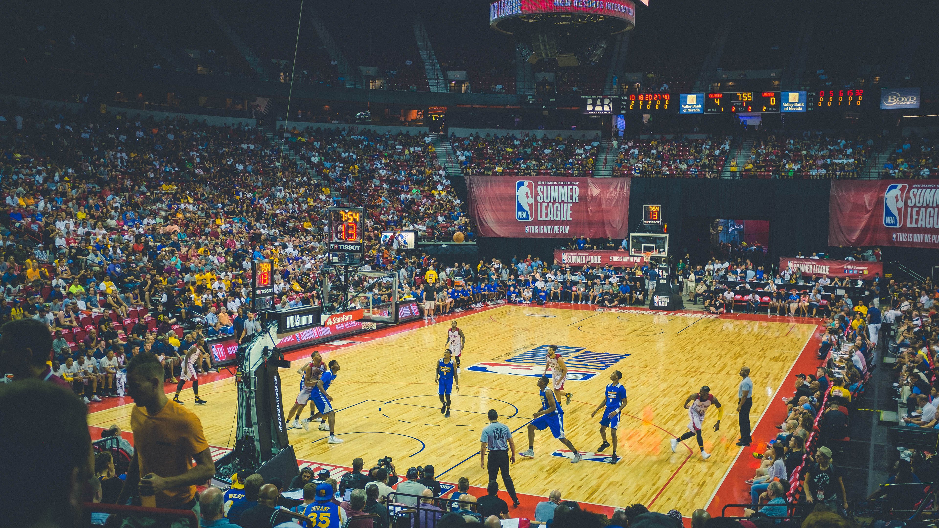 卡瓦哈尔一锤定音，阿尔及利亚险胜利物浦的战术博弈启示