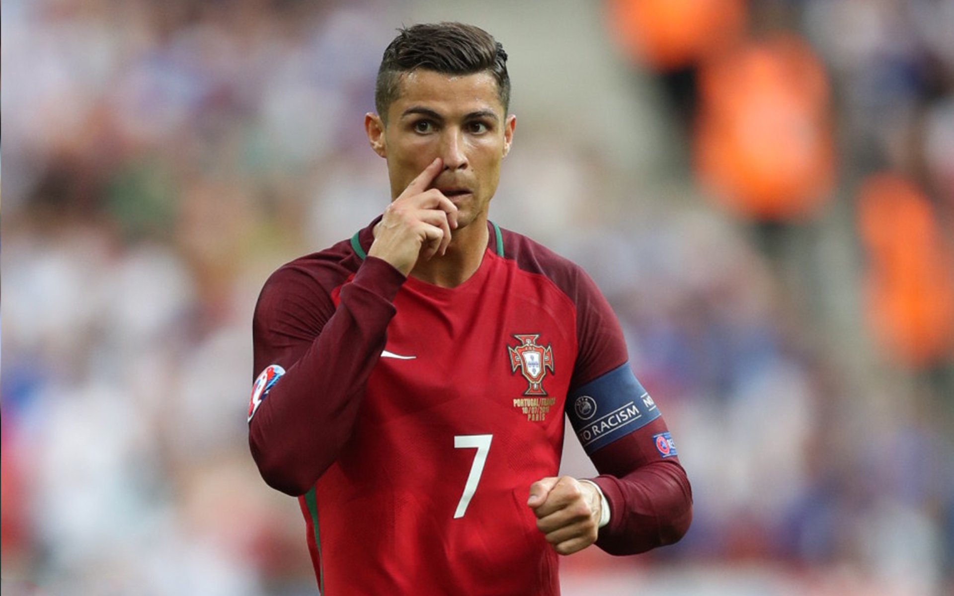 弗拉霍维奇闪耀雅典之夜，希腊足球的哲学胜利与皇马的现代性困境