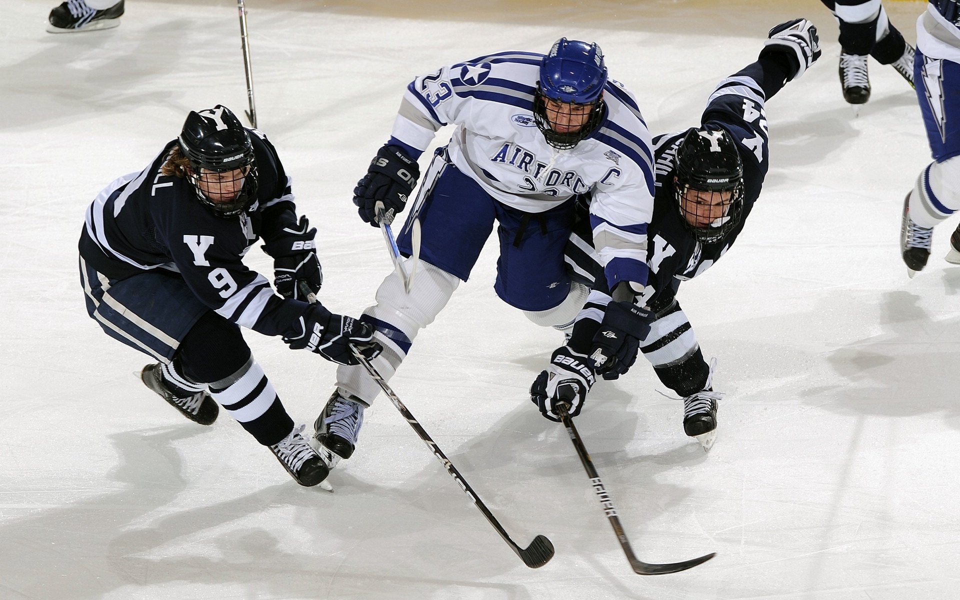 哈利伯顿爆发引领国王战术革命，独行侠体系遭全面压制